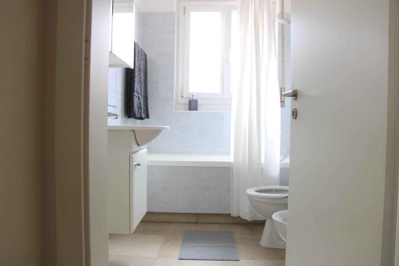 Cozy Apartment With Free Parking & Close To Lake Lugano Exterior foto